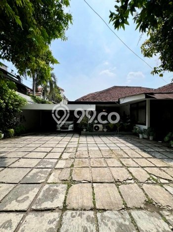 Jual Rumah Luas Elegan Dengan View Cantik di Kemang, Jakarta Selatan Jual Rumah Luas Elegan Dengan View Cantik di Kemang, Jakarta Selatan
