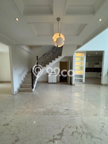 Sewa Rumah Murah di Pondok Indah Jakarta Selatan dengan 5 KT Sewa Rumah Murah di Pondok Indah Jakarta Selatan dengan 5 KT