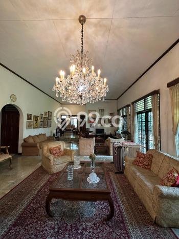 Rumah Luxury Modern Siap Huni di Pejaten Jakarta Selatan Rumah Luxury Modern Siap Huni di Pejaten Jakarta Selatan