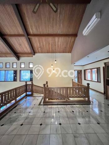 Rumah Luxury Modern Tanpa Renovasi di Pondok Indah Jakarta Selatan Rumah Luxury Modern Tanpa Renovasi di Pondok Indah Jakarta Selatan