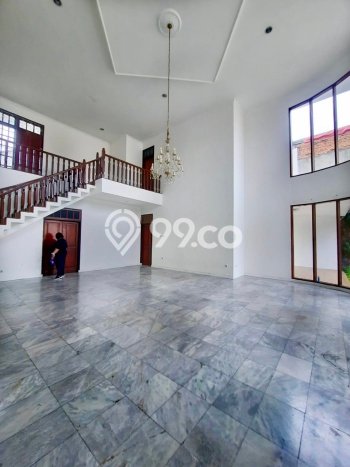 Rumah Cantik Siap Pakai Di Cilandak Luas 500m2 Lokasi Strategis Rumah Cantik Siap Pakai Di Cilandak Luas 500m2 Lokasi Strategis