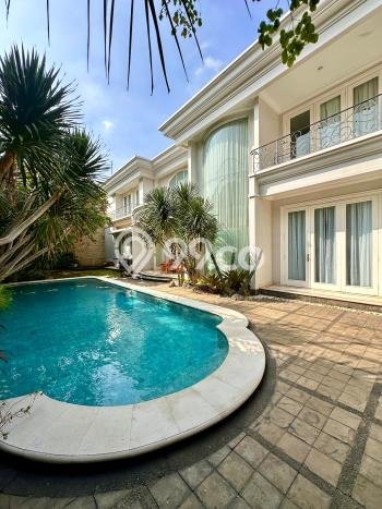Ready to Use! Premium House LT 792m2 Desain Modern di Pondok Indah Ready to Use! Premium House LT 792m2 Desain Modern di Pondok Indah