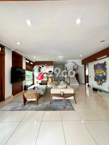 Rumah Elit LB 450m2 Siap Pakai Desain Elegan di Kemang, Jakarta Selatan Rumah Elit LB 450m2 Siap Pakai Desain Elegan di Kemang, Jakarta Selatan