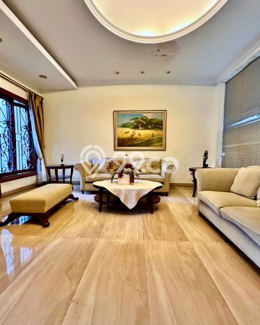 Rumah Eksklusif Siap Huni LT 527m2 di Menteng, Jakarta Pusat Rumah Eksklusif Siap Huni LT 527m2 di Menteng, Jakarta Pusat