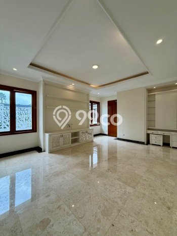 Ready to Use! Luxury House LT 535m2 Desain Elegan di Pondok Indah Ready to Use! Luxury House LT 535m2 Desain Elegan di Pondok Indah