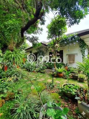 For Sale Rumah Mewah Exclusive di Menteng, Jakarta Pusat For Sale Rumah Mewah Exclusive di Menteng, Jakarta Pusat