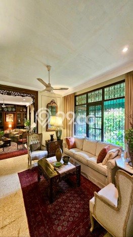 Rumah Mewah LB 343m2 Siap Huni Desain Elegan di Cipete, Jakarta Selatan Rumah Mewah LB 343m2 Siap Huni Desain Elegan di Cipete, Jakarta Selatan