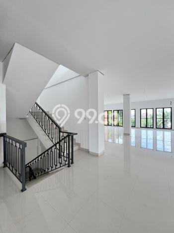 Unit Kantor Dijual di Pasar Minggu Jakarta Selatan Luas Tanah 1890m2, Luas Bangunan 2000m2 Unit Kantor Dijual di Pasar Minggu Jakarta Selatan Luas Tanah 1890m2, Luas Bangunan 2000m2
