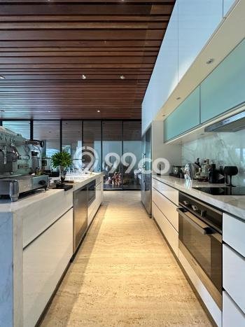 Hunian Eksklusif Siap Huni LT 634m2 di Kebayoran Baru, Jakarta Selatan Hunian Eksklusif Siap Huni LT 634m2 di Kebayoran Baru, Jakarta Selatan
