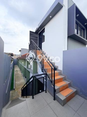 Unit Kost Dijual di Ampera dengan 0 Kamar Area Ramai Unit Kost Dijual di Ampera dengan 0 Kamar Area Ramai