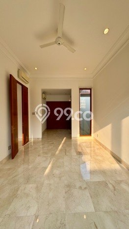 Hunian Modern Dikontrakkan 4 Kamar di Cilandak Boleh Nego Hunian Modern Dikontrakkan 4 Kamar di Cilandak Boleh Nego