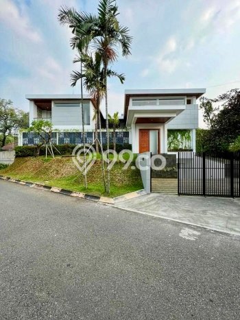 Ready to Use! Premium House LT 489m2 Desain Elegan di Pondok Indah Ready to Use! Premium House LT 489m2 Desain Elegan di Pondok Indah