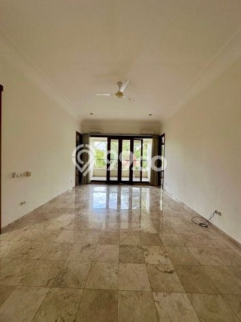 Hunian Modern Disewakan di Pejaten Jakarta Selatan 4 KT & 4 KM Hunian Modern Disewakan di Pejaten Jakarta Selatan 4 KT & 4 KM