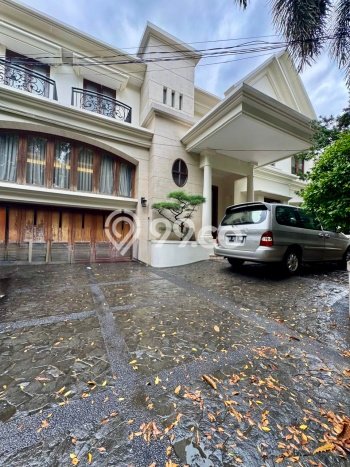 Rumah Mewah Siap Huni LT 587m2 di Kebayoran Baru, Jakarta Selatan Rumah Mewah Siap Huni LT 587m2 di Kebayoran Baru, Jakarta Selatan