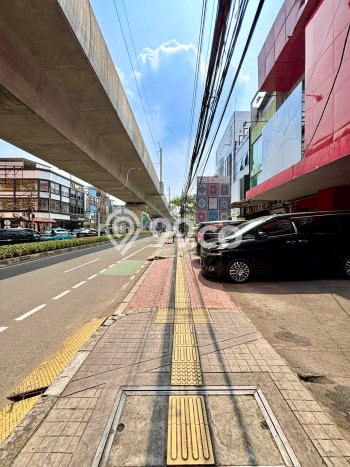 Ruko Dijual di Kebayoran Baru LT 369m2, LB 837m2 untuk Investasi Ruko Dijual di Kebayoran Baru LT 369m2, LB 837m2 untuk Investasi
