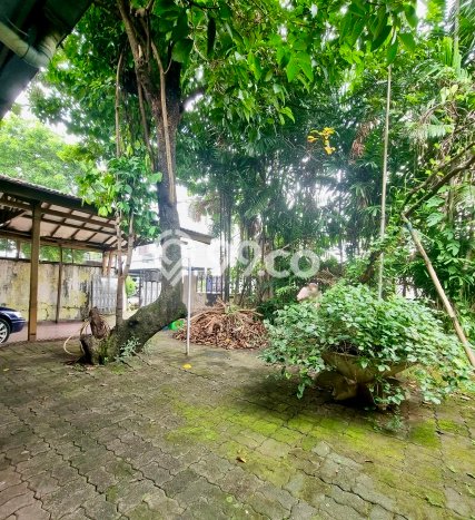 Tanah Dijual Lokasi Strategis di Jakarta Selatan dengan Luas 684m2 Tanah Dijual Lokasi Strategis di Jakarta Selatan dengan Luas 684m2