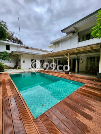 Ready to Use! Premium House LT 1158m2 Desain Elegan di Antasari Ready to Use! Premium House LT 1158m2 Desain Elegan di Antasari