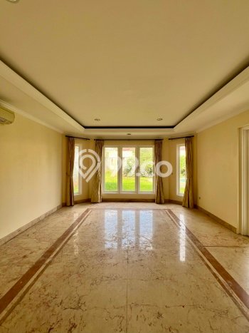 Rumah Luxury Modern Tanpa Renovasi di Ampera Jakarta Selatan Rumah Luxury Modern Tanpa Renovasi di Ampera Jakarta Selatan