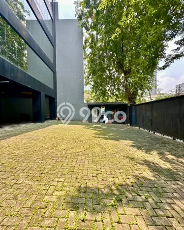 Untuk Dijual! Kantor di Kebon Sirih Jakarta Pusat LT 786m2 / LB 2329m2 Kawasan Bisnis Untuk Dijual! Kantor di Kebon Sirih Jakarta Pusat LT 786m2 / LB 2329m2 Kawasan Bisnis