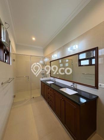 For Sale! Premium House LT 650m2 Desain Elegan di Lebak Bulus For Sale! Premium House LT 650m2 Desain Elegan di Lebak Bulus