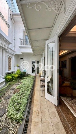Jual Rumah Luas Elegan Dengan View Cantik di Pondok Indah, Jakarta Selatan Jual Rumah Luas Elegan Dengan View Cantik di Pondok Indah, Jakarta Selatan