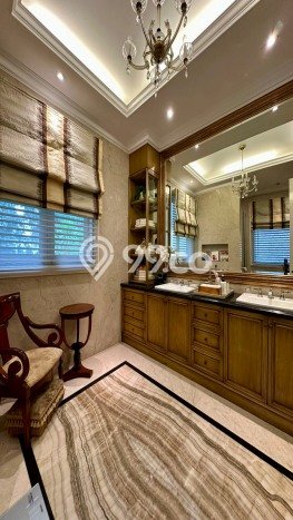 For Sale! Luxury House LT 585m2 Desain Elegan di Pondok Indah For Sale! Luxury House LT 585m2 Desain Elegan di Pondok Indah