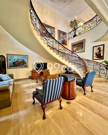 Rumah Eksklusif Siap Huni LT 527m2 di Menteng, Jakarta Pusat Rumah Eksklusif Siap Huni LT 527m2 di Menteng, Jakarta Pusat
