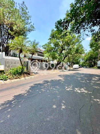 Rumah Elit Modern Tanpa Renovasi di Pondok Indah Jakarta Selatan Rumah Elit Modern Tanpa Renovasi di Pondok Indah Jakarta Selatan
