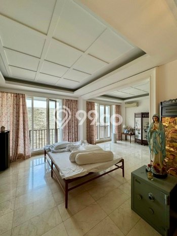 Peluang Investasi! Kost Dijual di Cilandak, Jakarta Selatan, 48 KT, 50 KM, Luas 2800m2 Peluang Investasi! Kost Dijual di Cilandak, Jakarta Selatan, 48 KT, 50 KM, Luas 2800m2