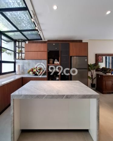 Dijual Rumah Premium dengan Fasilitas Sekitar Lengkap di Cilandak, Jakarta Selatan Dijual Rumah Premium dengan Fasilitas Sekitar Lengkap di Cilandak, Jakarta Selatan
