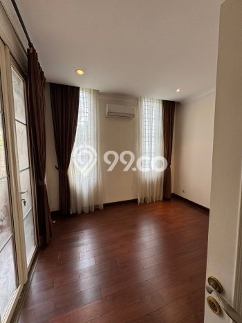 Sewa Rumah Murah di Pondok Indah Jakarta Selatan dengan 5 KT Sewa Rumah Murah di Pondok Indah Jakarta Selatan dengan 5 KT