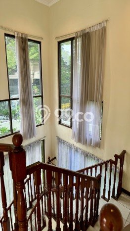 Rumah Strategis di , 5 KT, Area Nyaman, LT 850m2m² Bangunan 500m2m² Rumah Strategis di , 5 KT, Area Nyaman, LT 850m2m² Bangunan 500m2m²