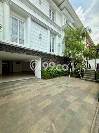 Rumah Elit LB 760m2 Siap Huni Desain Elegan di Kemang, Jakarta Selatan Rumah Elit LB 760m2 Siap Huni Desain Elegan di Kemang, Jakarta Selatan