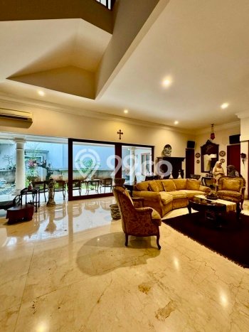 Rumah Mewah Siap Huni LT 587m2 di Kebayoran Baru, Jakarta Selatan Rumah Mewah Siap Huni LT 587m2 di Kebayoran Baru, Jakarta Selatan
