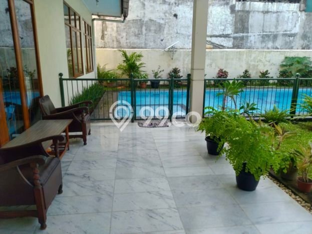 Rumah Elit Modern Tanpa Renovasi di Cipete Jakarta Selatan Rumah Elit Modern Tanpa Renovasi di Cipete Jakarta Selatan