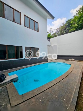 Ready to Use! Luxury House LT 467m2 Desain Modern di Kemang Ready to Use! Luxury House LT 467m2 Desain Modern di Kemang