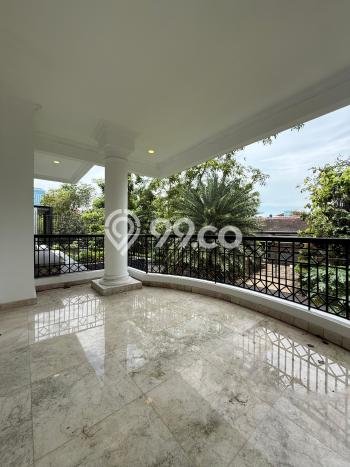 Dijual Rumah Luas Elegan Dengan View Eksklusif di Pondok Indah, Jakarta Selatan Dijual Rumah Luas Elegan Dengan View Eksklusif di Pondok Indah, Jakarta Selatan