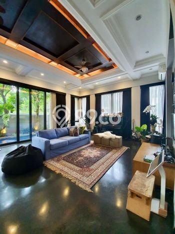 Jual Rumah Mewah Megah Dengan View Eksklusif di Pejaten, Jakarta Selatan Jual Rumah Mewah Megah Dengan View Eksklusif di Pejaten, Jakarta Selatan