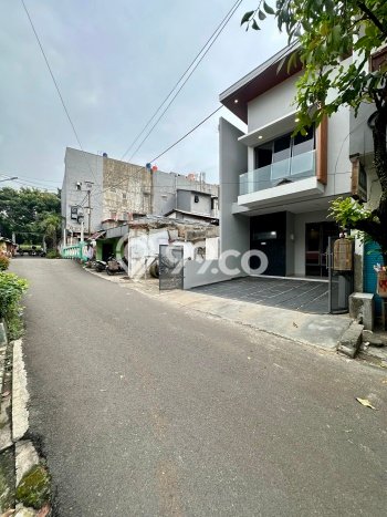 For Sale Rumah 3 Kamar Lokasi Strategis Bagus dan Strategis di Pasar Minggu For Sale Rumah 3 Kamar Lokasi Strategis Bagus dan Strategis di Pasar Minggu