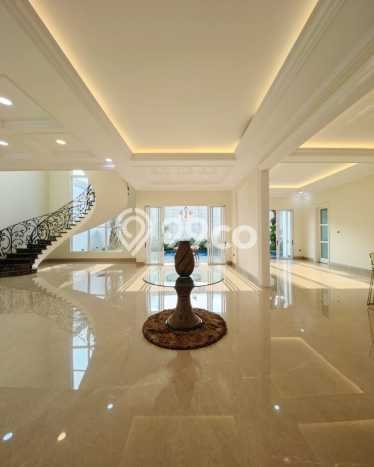For Sale! Luxury House LT 627m2 Desain Modern di Pondok Indah For Sale! Luxury House LT 627m2 Desain Modern di Pondok Indah