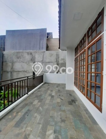 Rumah Tenang area Cilandak, 4 KT, LT 440m2m² LB 300m2m² Rumah Tenang area Cilandak, 4 KT, LT 440m2m² LB 300m2m²