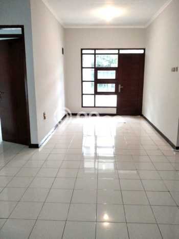 Rumah Minimalis 3 KT di Bandung Timur Bandung Unfurnished Rumah Minimalis 3 KT di Bandung Timur Bandung Unfurnished