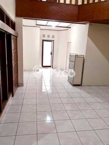 For Sale Hunian Rumah Terawat 7 KT di Bandung Timur, Bandung For Sale Hunian Rumah Terawat 7 KT di Bandung Timur, Bandung