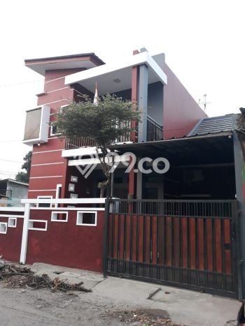 GOOD DEAL! Rumah Strategis di , LT 250m2m² Bangunan 300m2m² GOOD DEAL! Rumah Strategis di , LT 250m2m² Bangunan 300m2m²