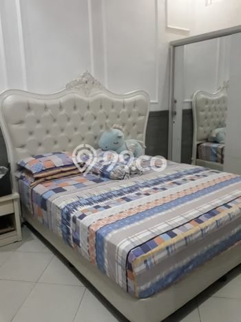 GOOD DEAL! Rumah Strategis di , LT 250m2m² Bangunan 300m2m² GOOD DEAL! Rumah Strategis di , LT 250m2m² Bangunan 300m2m²