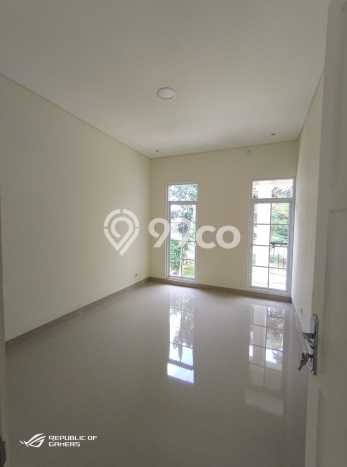 PROPERTI UNGGULAN! Rumah Strategis area , LT 375m2m² Bangunan 285m2m² PROPERTI UNGGULAN! Rumah Strategis area , LT 375m2m² Bangunan 285m2m²