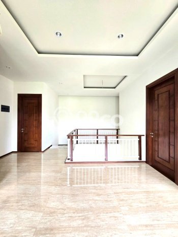 SIAP HUNI! Rumah Asri di Bintaro, Luas 207m² Bangunan 263m² SIAP HUNI! Rumah Asri di Bintaro, Luas 207m² Bangunan 263m²