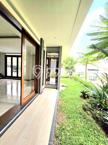 SIAP HUNI! Rumah Asri di Bintaro, Luas 207m² Bangunan 263m² SIAP HUNI! Rumah Asri di Bintaro, Luas 207m² Bangunan 263m²