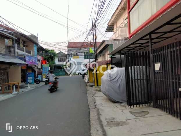 Unit Kost Dijual di Slipi dengan 10 Kamar Area Ramai Unit Kost Dijual di Slipi dengan 10 Kamar Area Ramai