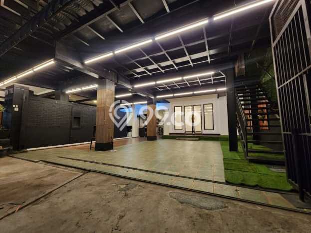 Lokasi Strategis! Dijual Komersial Bisnis di Pasar Minggu, Jakarta Selatan Kondisi Baik Lokasi Strategis! Dijual Komersial Bisnis di Pasar Minggu, Jakarta Selatan Kondisi Baik